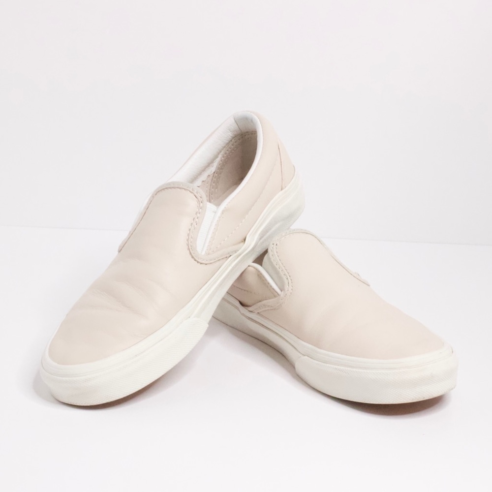 Vans - Classic Slip-On Leather
